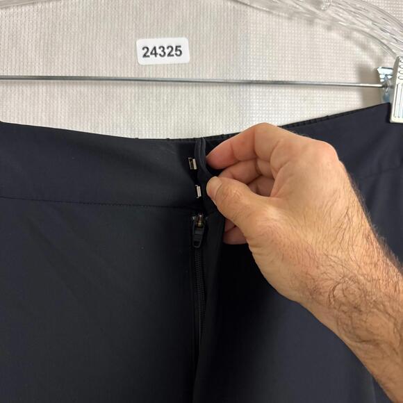 Athleta Women's Size 16 Black High Rise Wide Leg Pleated Pinnacle Trouser Pants - Picture 8 of 15